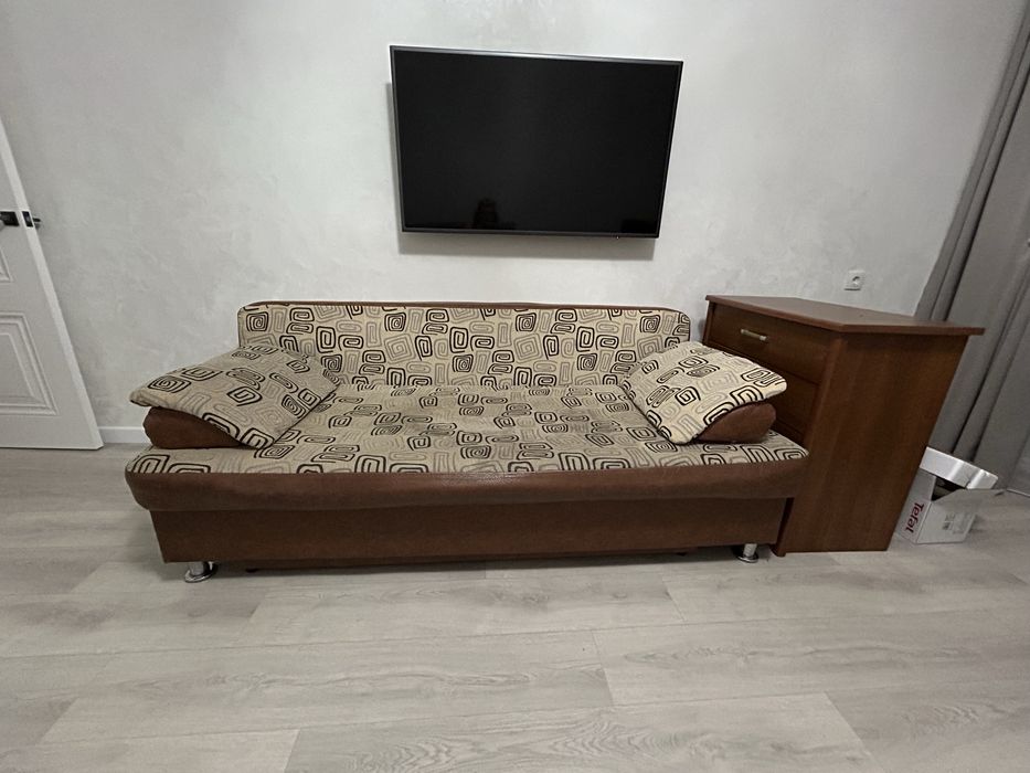 Диван +комод продам