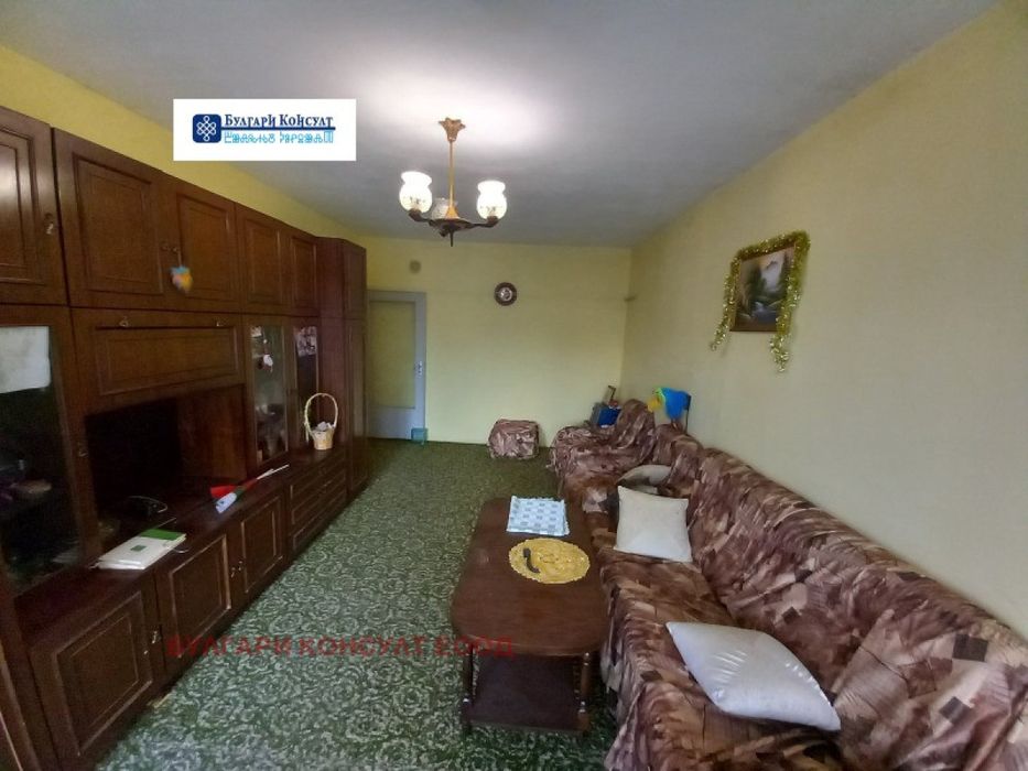 Продава се Тристаен апартамент в Кюстендил, Бузлуджа - 72 кв.м за 660 €/кв.м - Снимка #2