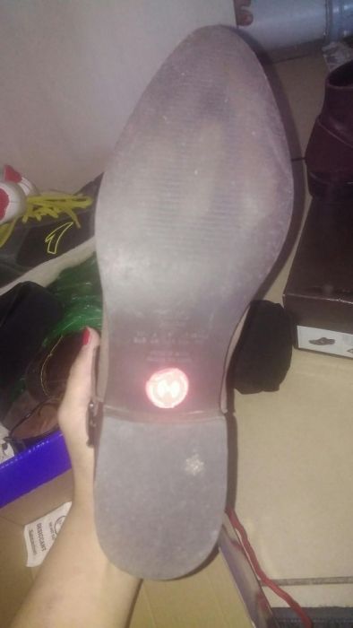 Продам Ботинки от манго