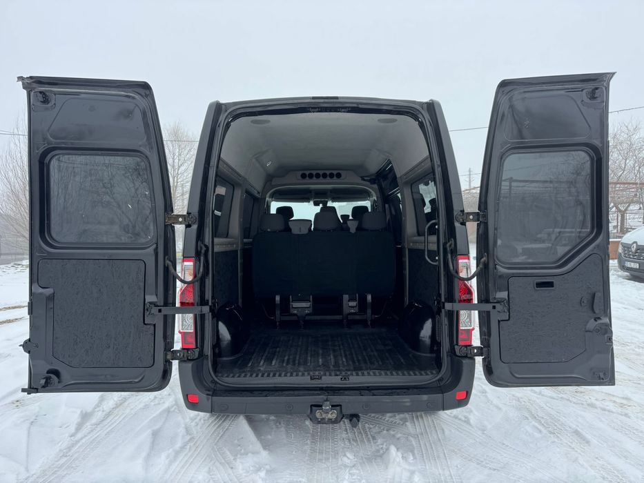 Renault Master 2020-12 9 locuri