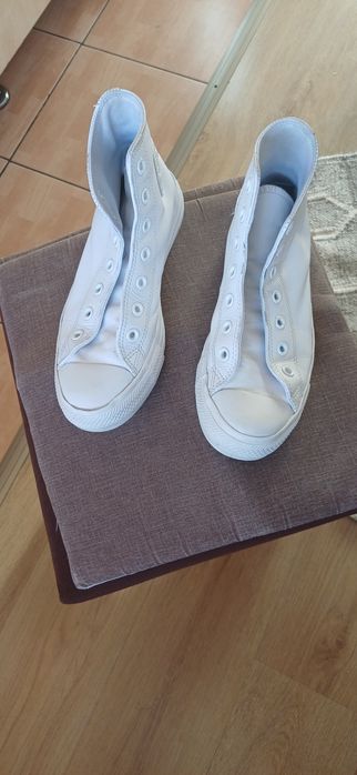 Converse piele , originqli