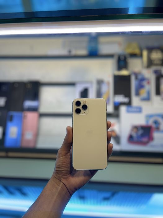 Iphone 11 pro.