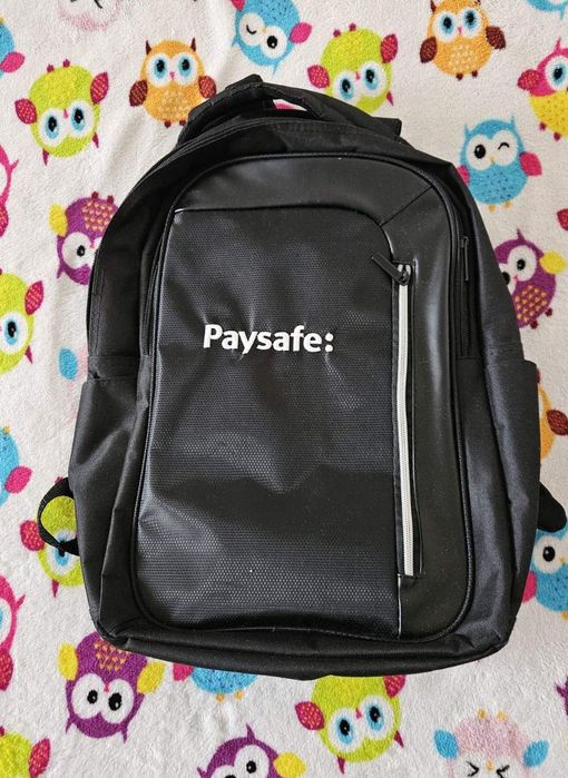 Стилна бизнес черна раница Paysafe