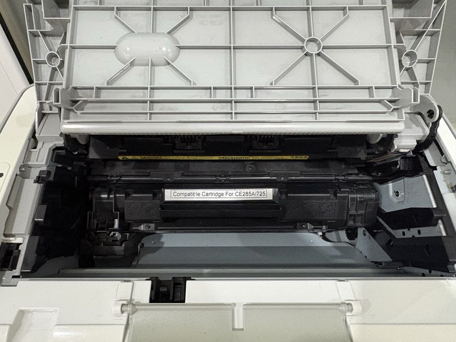 Продам лазерный принтер НР Р1102 с маленьким пробегом