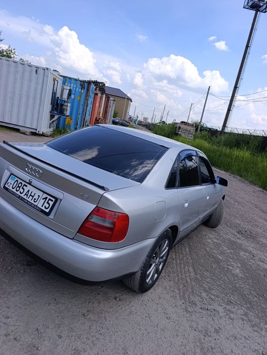 Продам Ауди А4 б5 автомат