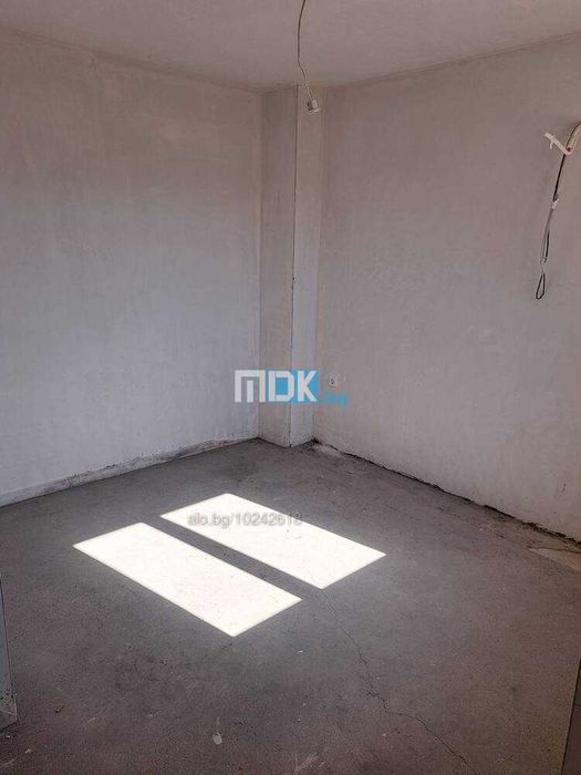 Продава се Двустаен апартамент в Пловдив, Остромила - 93 кв.м за 1173 €/кв.м - Снимка #7