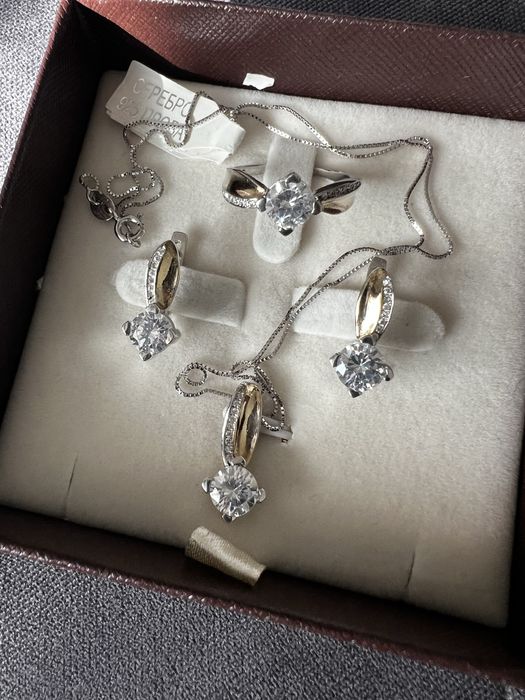 Комплект из серебра кольцо серьги подвеска цепочка