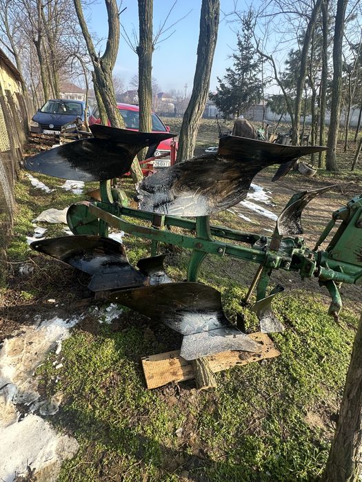 Vand plug reversibil JOHN DEERE cu 2 brazde impecabil!