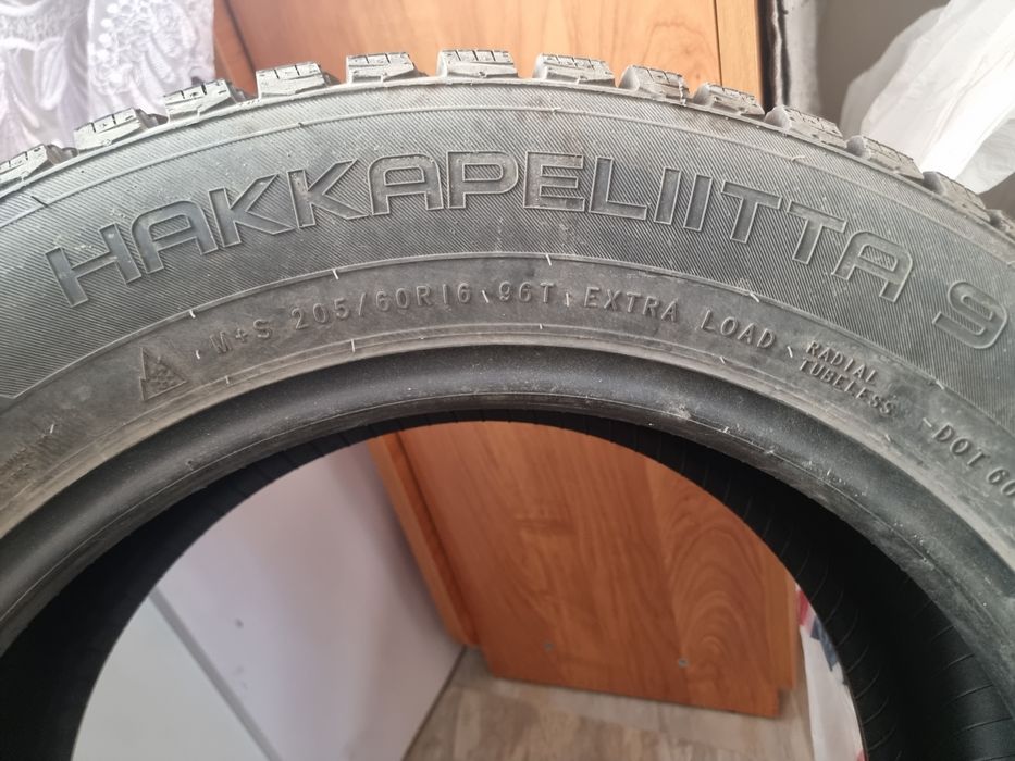 Шипованные шины.