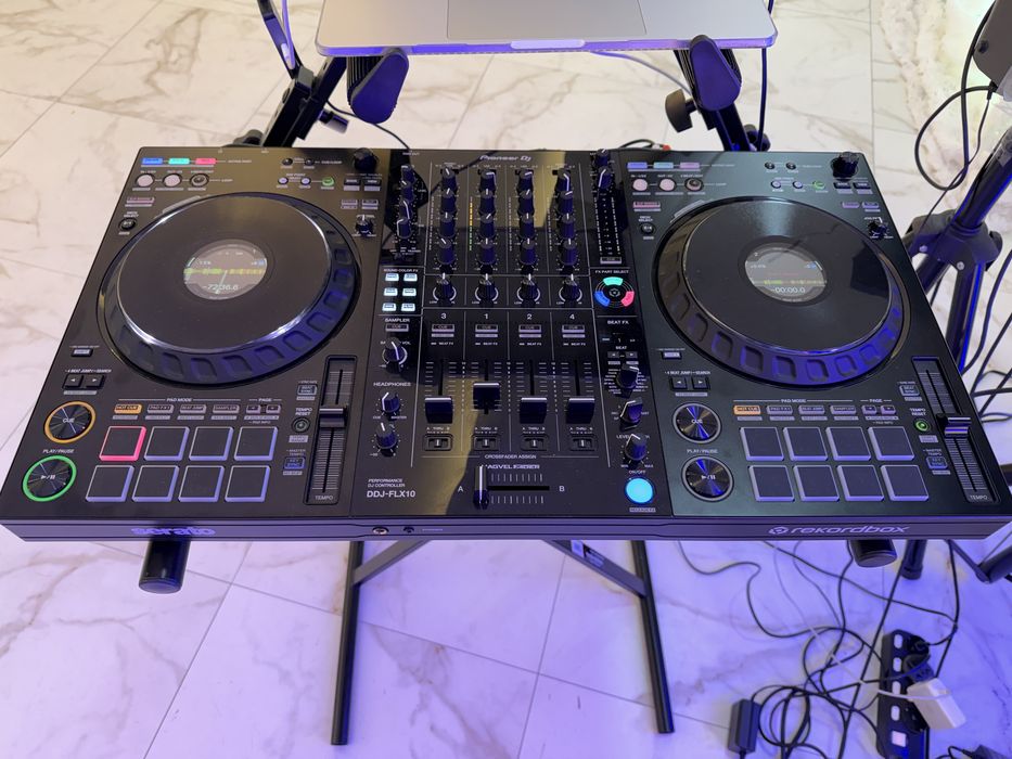 Певец, музыкант, вокалист, DJ(диджей)  звукорежиссер, звукооператор