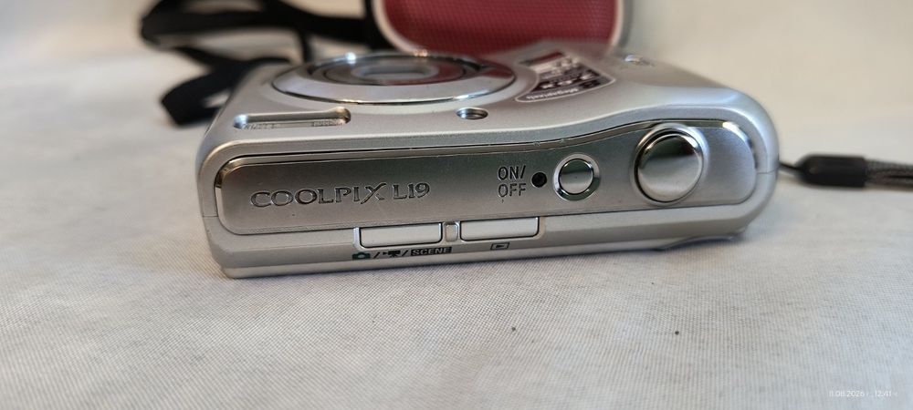 Фотоапарат Nikon Coolpix L19