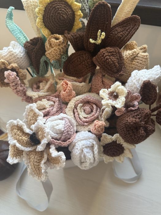 Flori cadou pentru doamne domnisoare