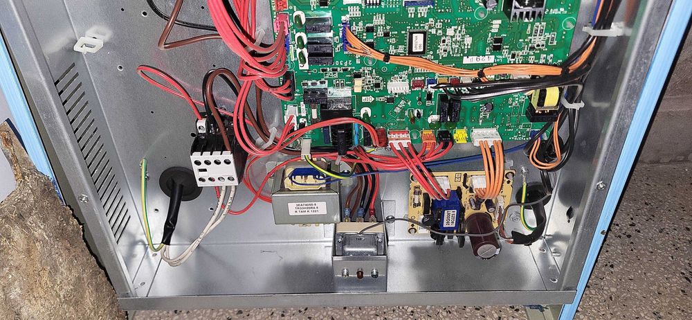 Дайкин Алтерма ERLQ014CAV3 термопомпа изгорял компресор