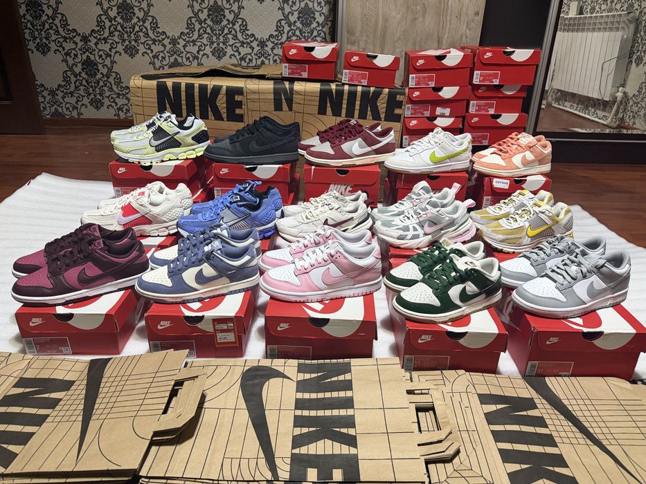 Оптом 28 пар ОРИГИНАЛ Nike из Дубая (Vomero 5, Dunk Low, V2K)