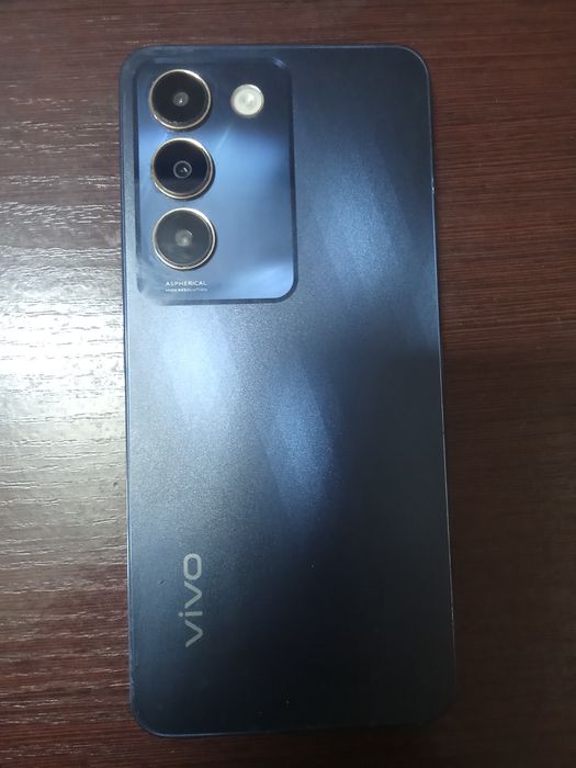 Vivo Y100 без дисплея