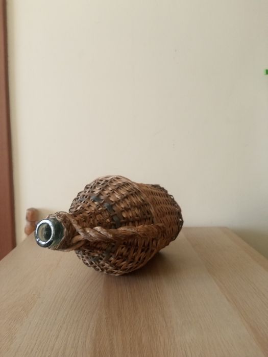 Плетена дамаджана 3л.