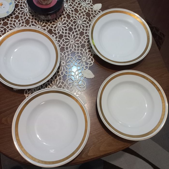 4 броя чиний + плато