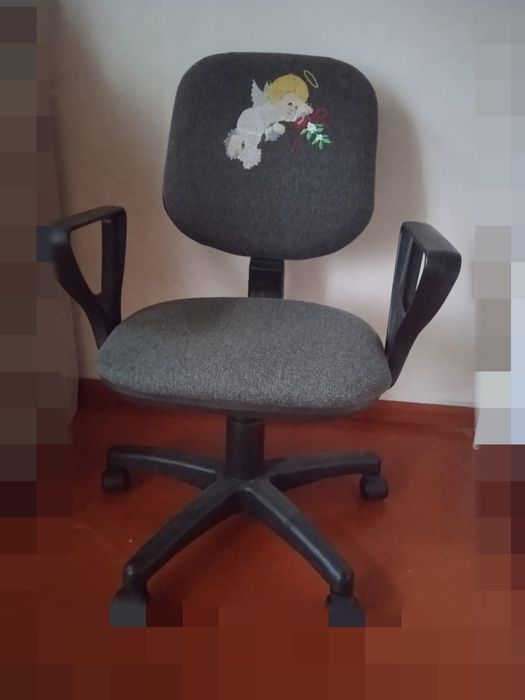 Продам.    Кресло