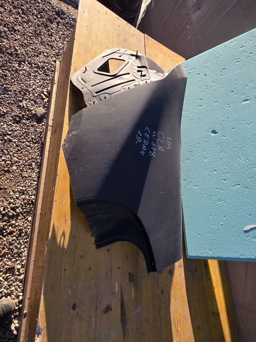 Mercedes benz CLA w118 19- заден десен панел калник