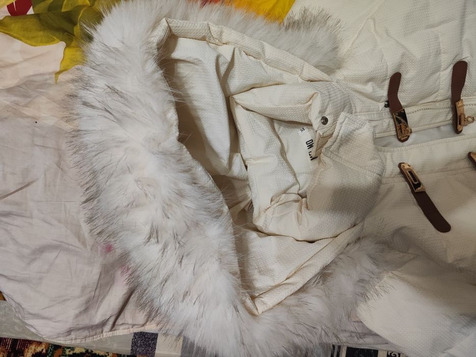 Новая куртка зимняя хорошего качества