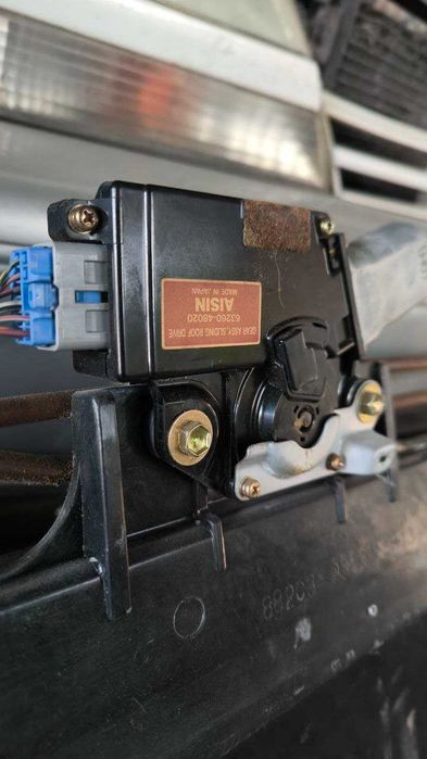 Люк rx 300 в сборе