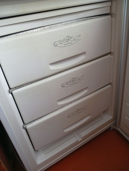 Продам морозильную камеру