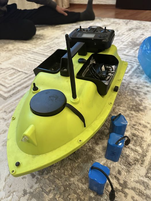 Кораблик для рыбалки