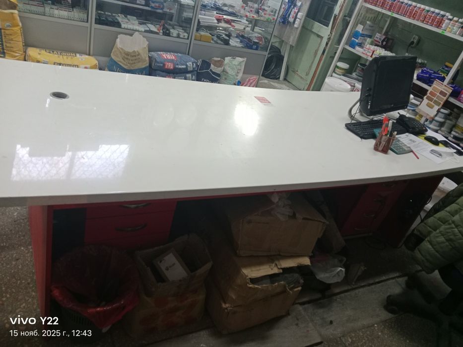 Продам офисный стол