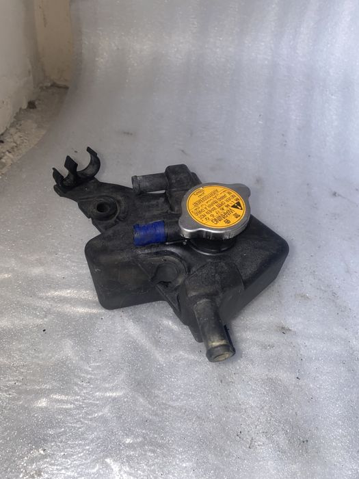 Расширительный бачок Subaru