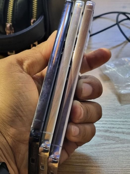 Samsung Galaxy s23  5G  256gb