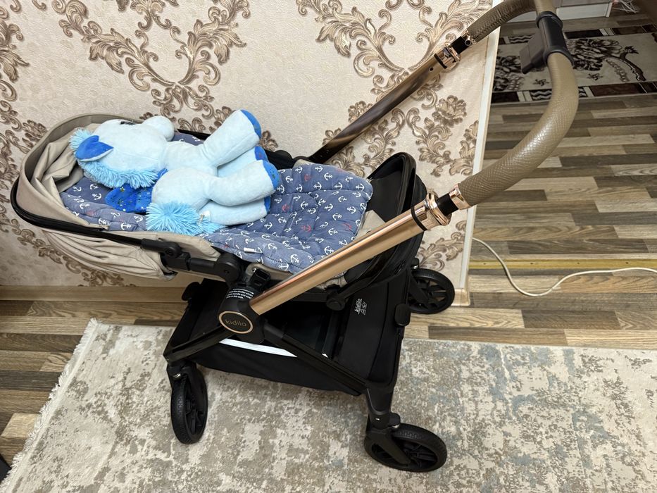 Kidilo коляска продам