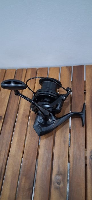 Новa Макарa  14000 Black edition NGK

Метална шпула

Метална дръжка