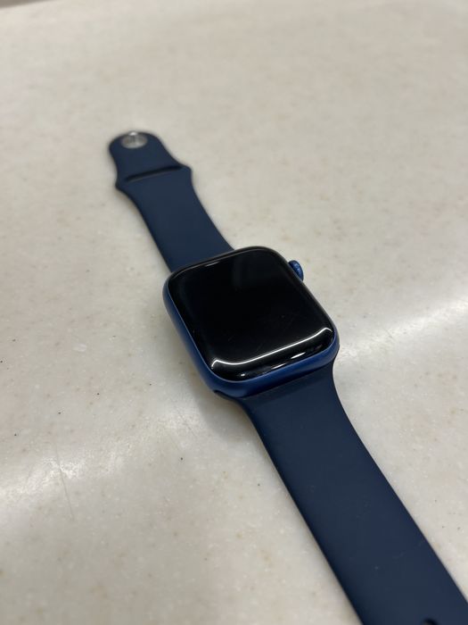 Умные часы Apple Watch Series 7 45 mm