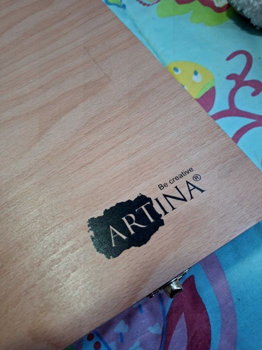 Художествен комплет Artina