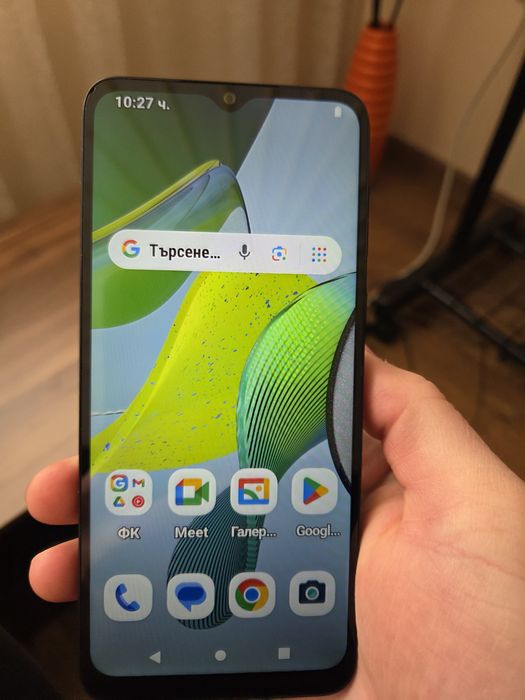Телефон Motorola E13