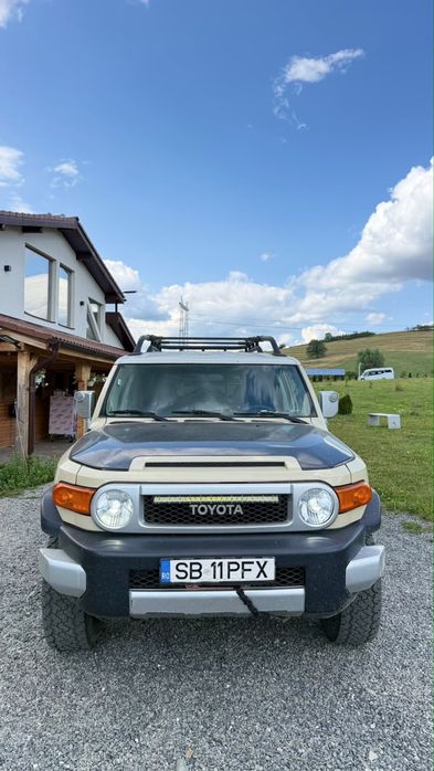 TOYOTA Fj