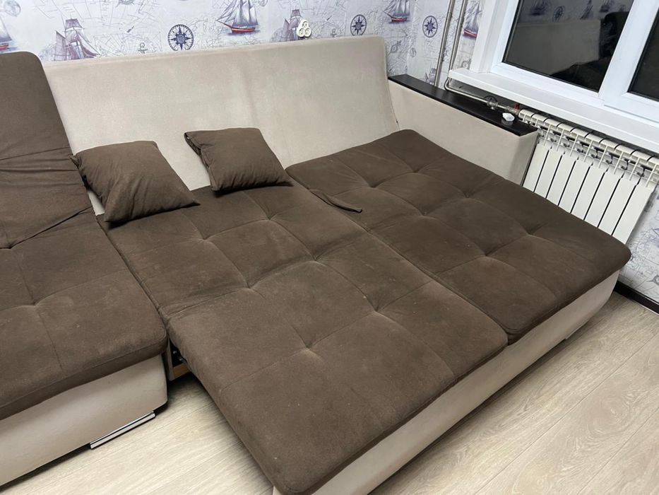 Продам комплект из 2-х диванов