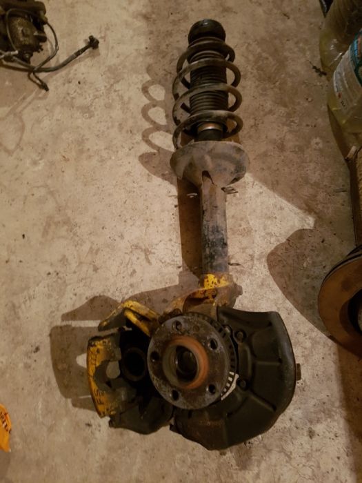 Продавам части за Голф4