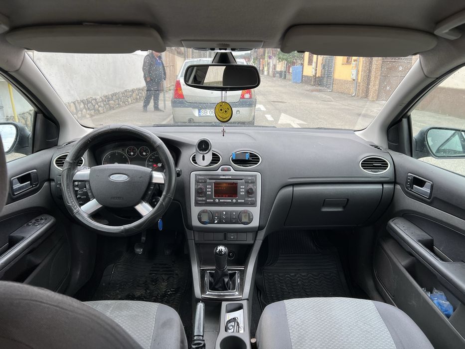 Vand sau schimb Ford Focus 2 1.8tdci