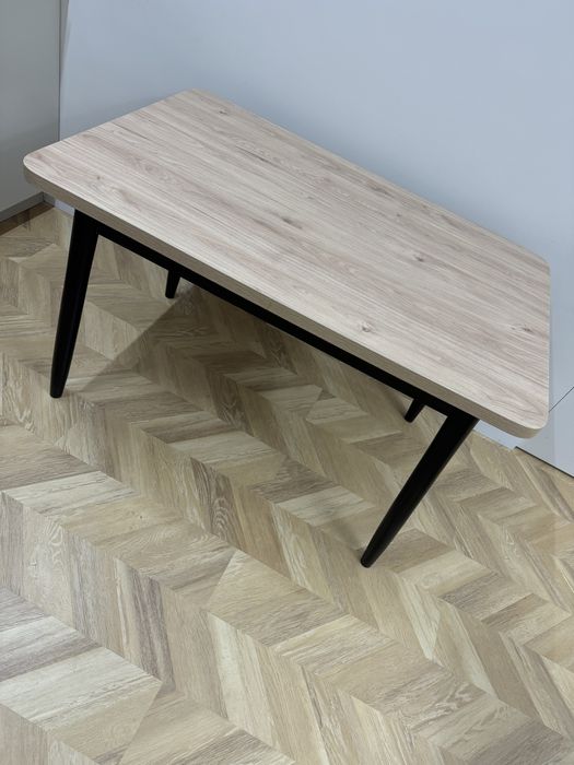 Стол кухонный обеденный