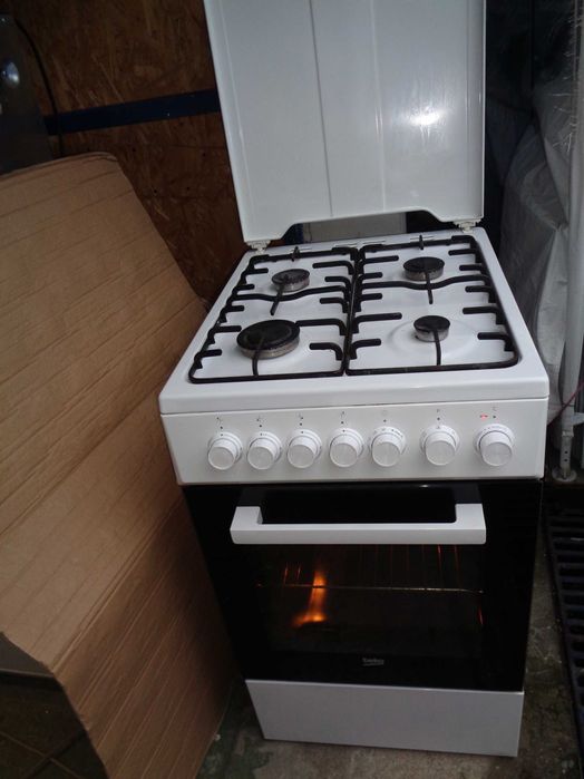 aragaz cu cuptor  mixt gaz electric 2BUC