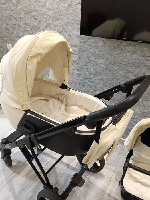 Продаётся коляска