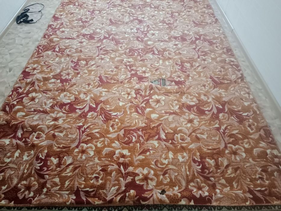 Продам ковры и палас