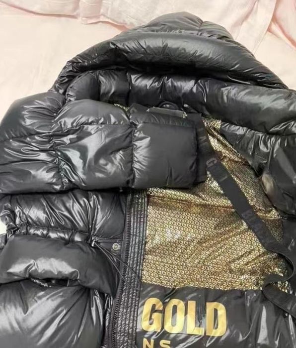 Куртка, пуховик очень красивый