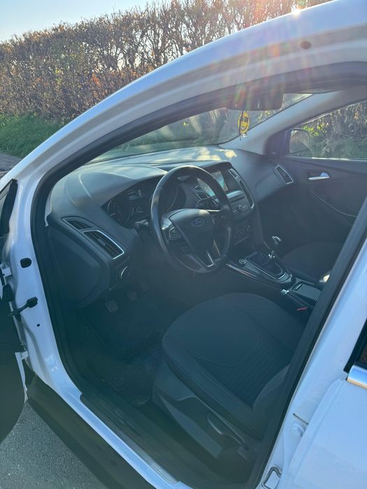 Ford focus titanium primul proprietar