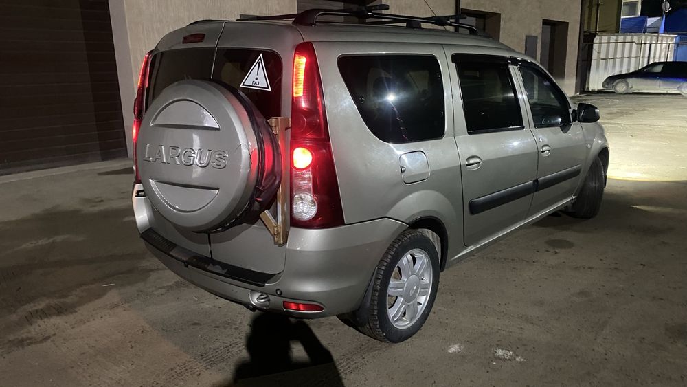 Lada largus 2015 г.