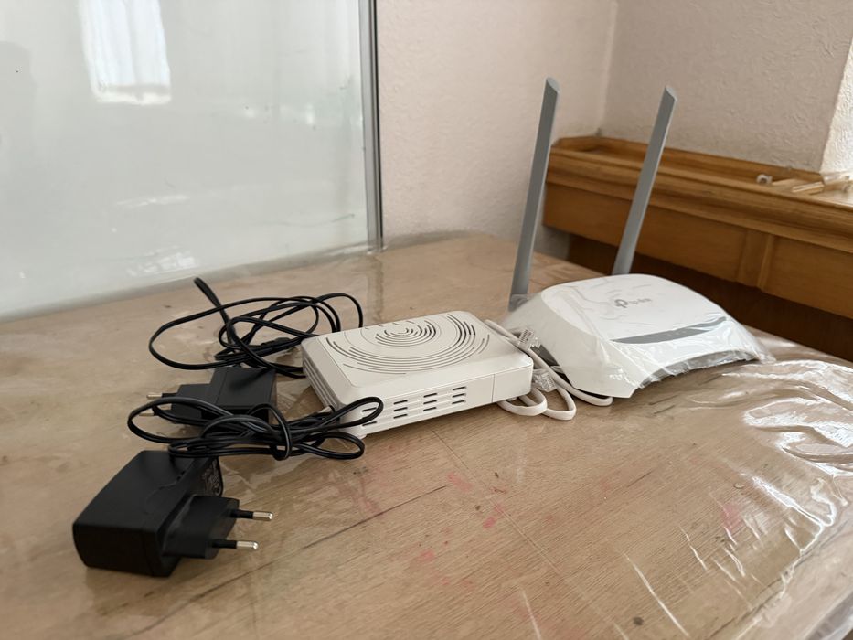 Продам Wi-Fi роутер + оптический модем (ONT)