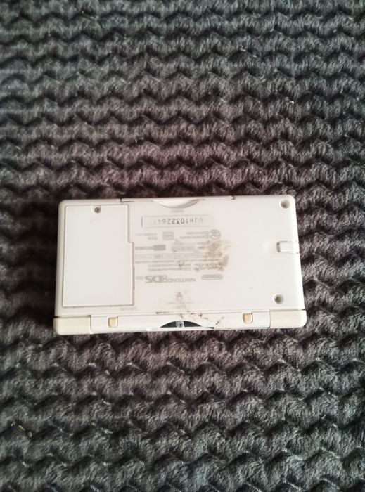 Vând Nintendo ds
