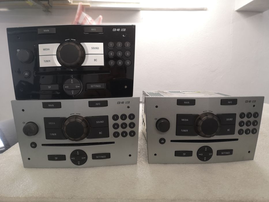 CD40 USB за Astra H, Zafira B и Corsa D
