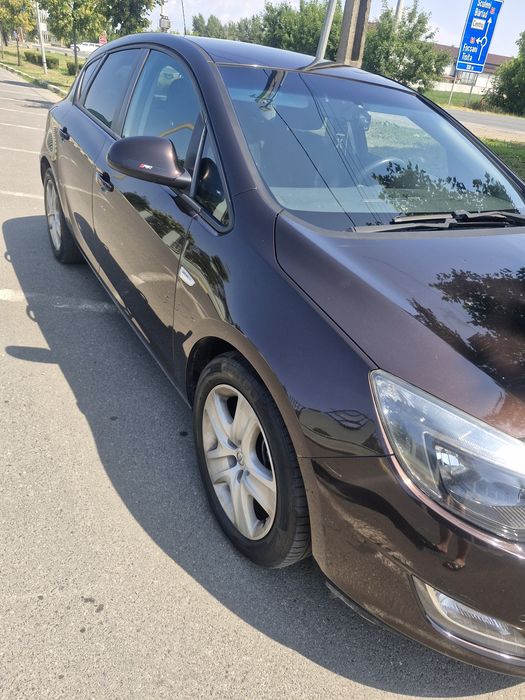 OPEL Astra 2011 — imagine 2